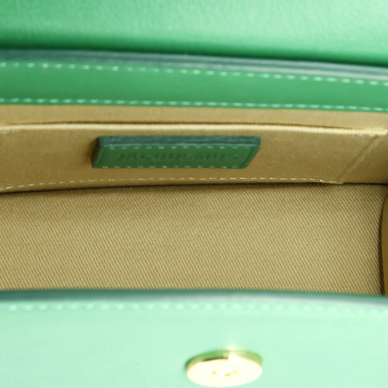 Le Chiquito Moyen Bag Leather Moyen - Deep Luxury