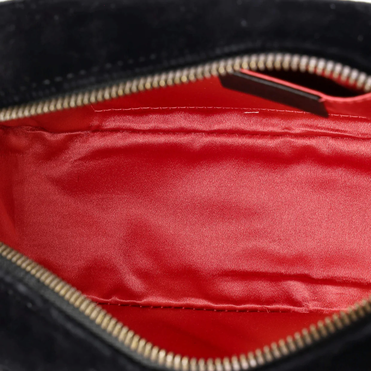 GG Marmont Shoulder Bag Matelasse Velvet Small - Deep Luxury