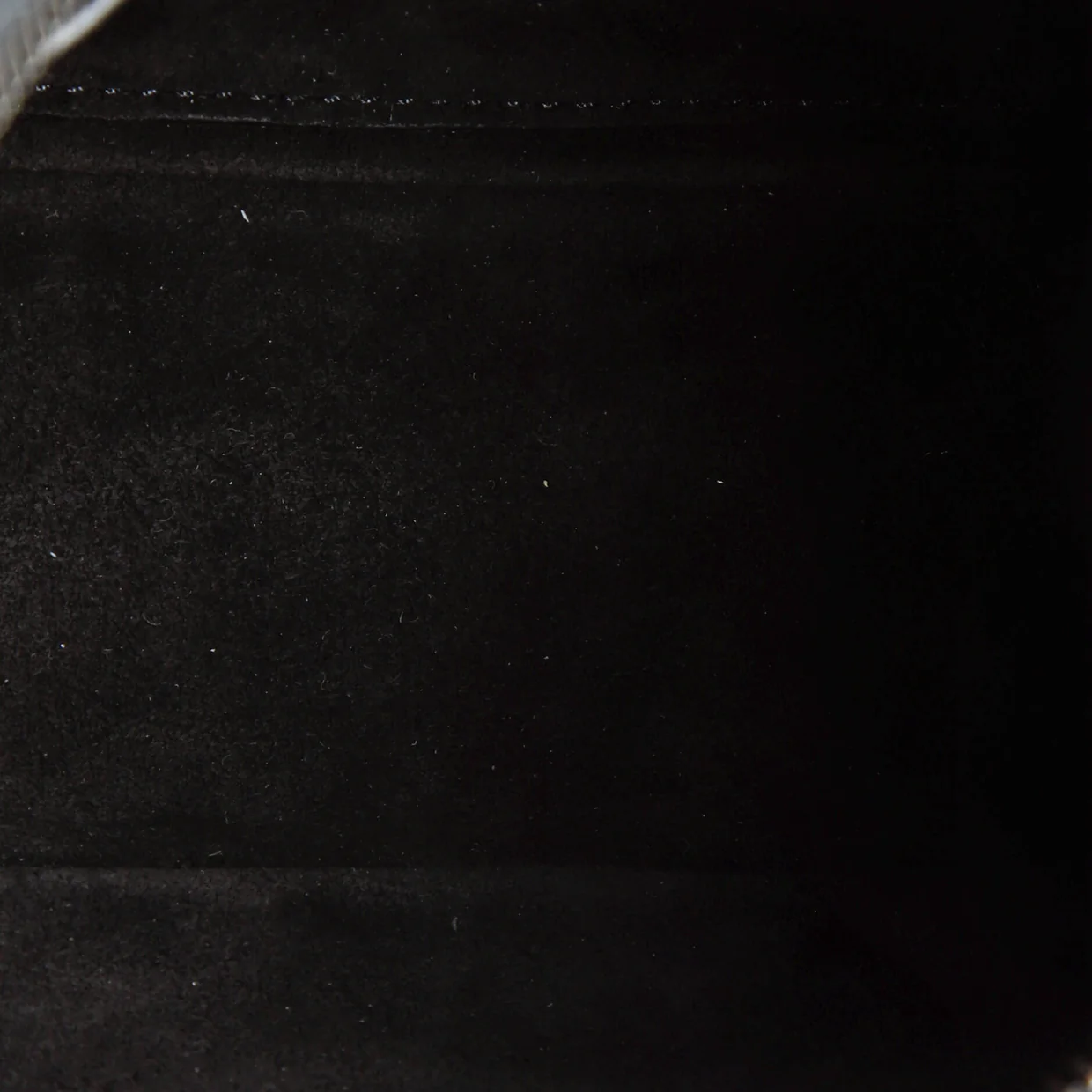 Ava Chain Bag Leather Medium - Deep Luxury