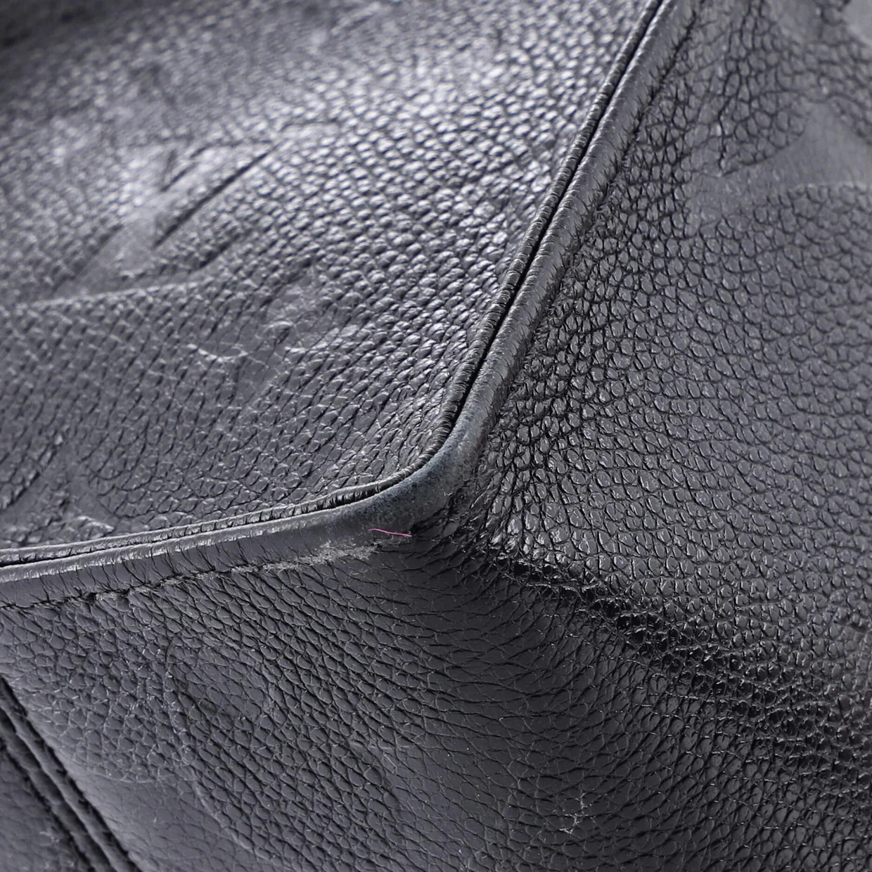 OnTheGo Tote Monogram Empreinte Giant PM - Deep Luxury