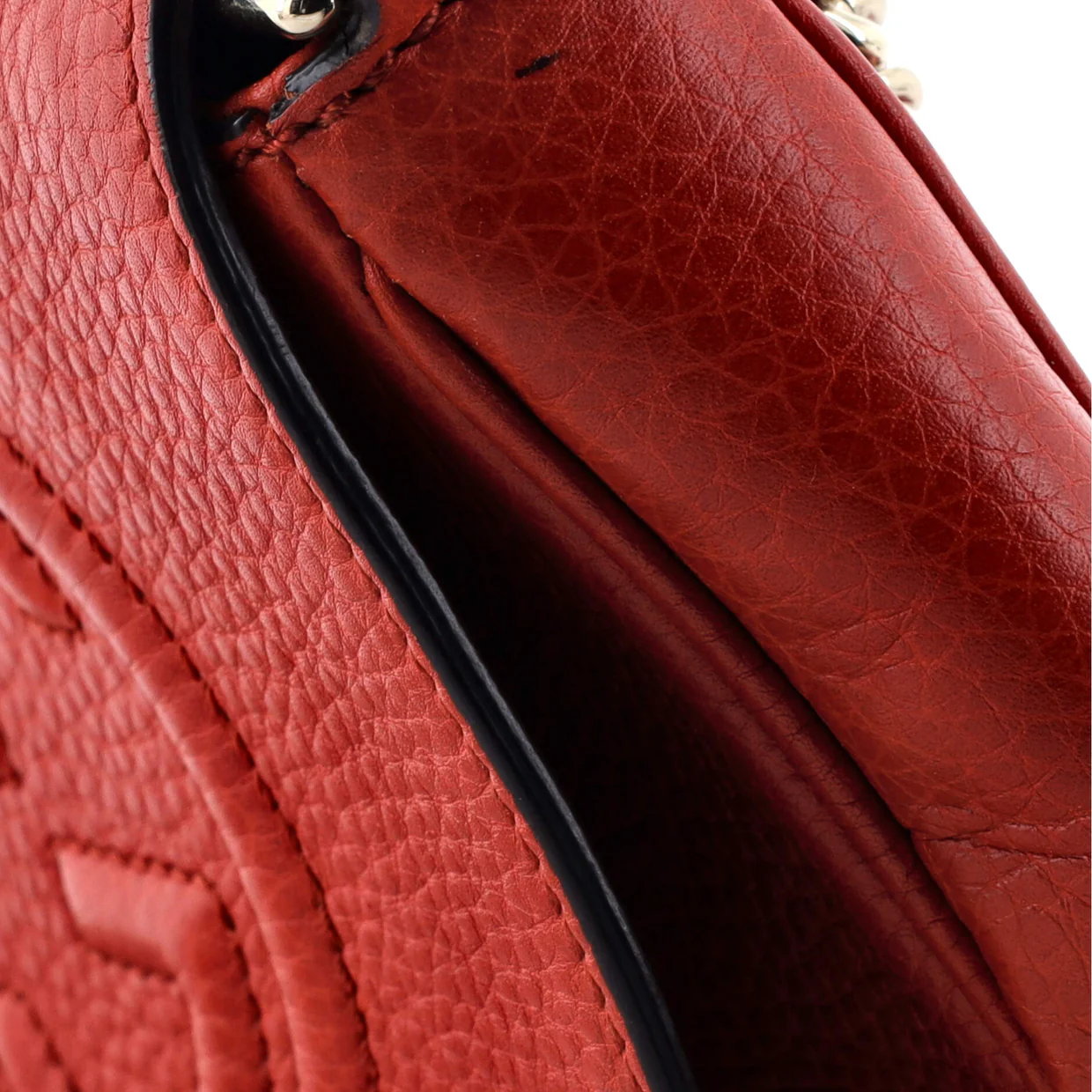 Soho Chain Crossbody Bag Leather Small - Deep Luxury