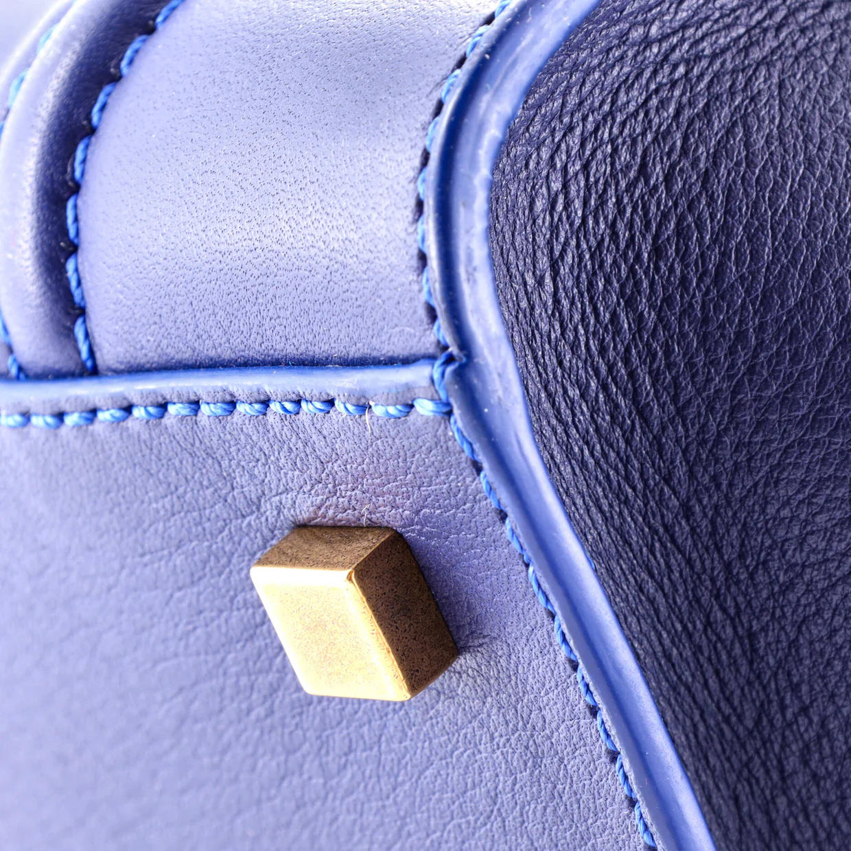 Phantom Bag Smooth Leather Medium - Deep Luxury