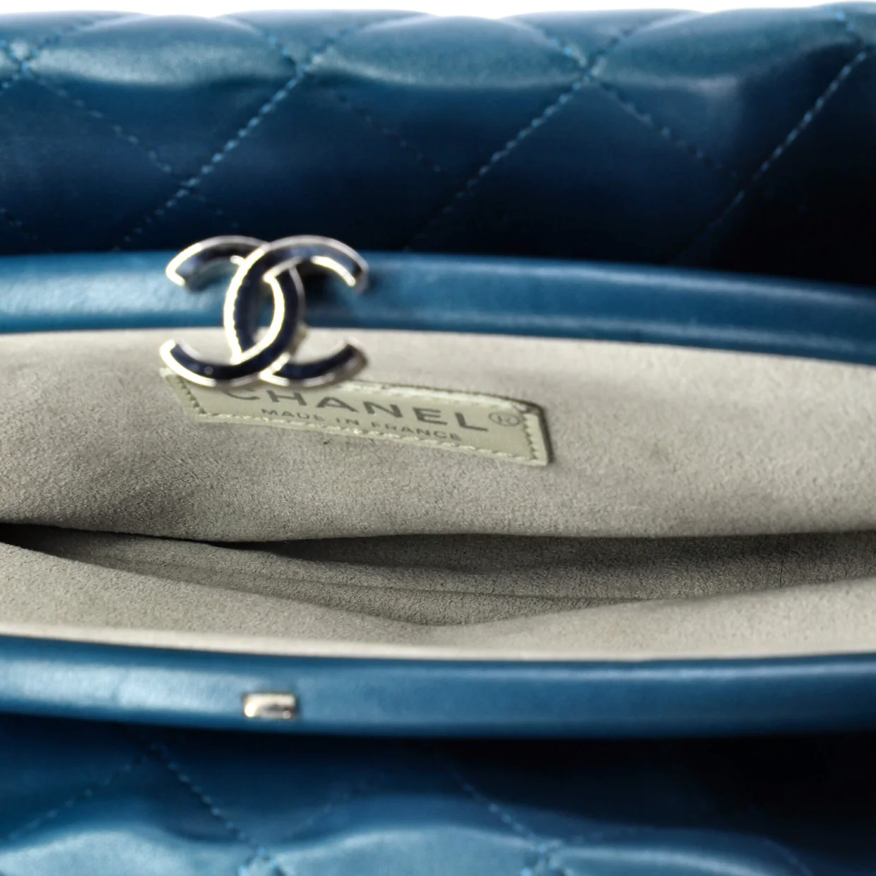 CC Kisslock Clutch Quilted Calfskin - Deep Luxury