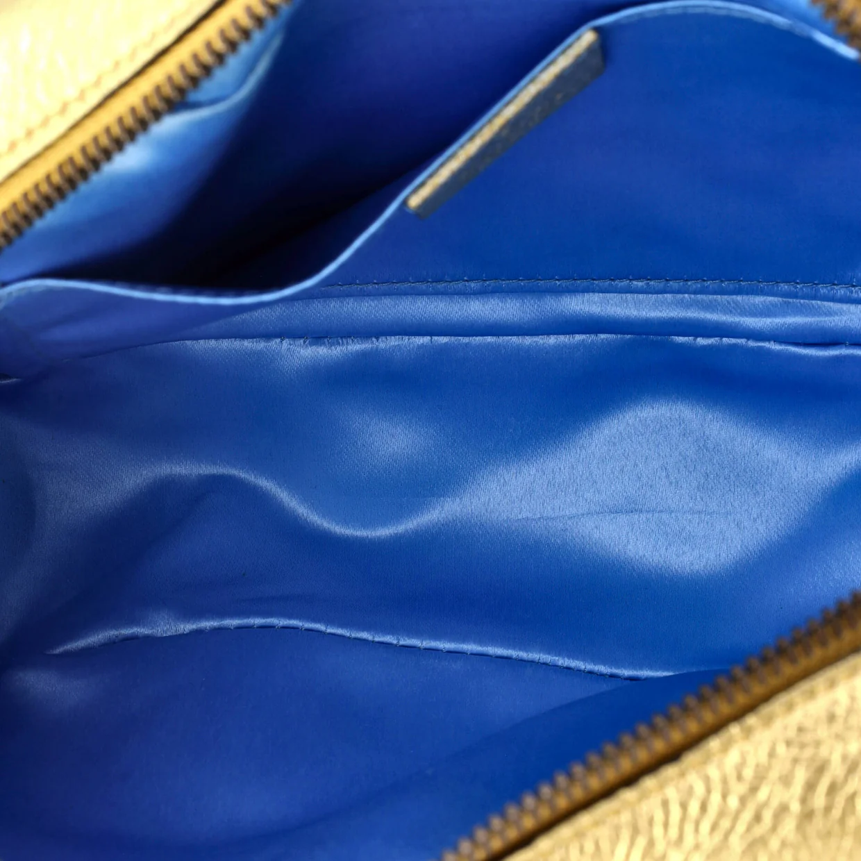 GG Marmont Shoulder Bag Matelasse Leather Small - Deep Luxury