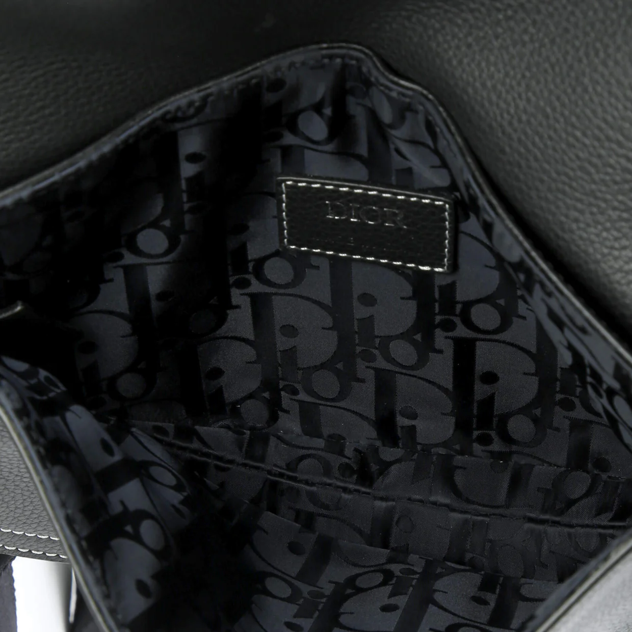 Saddle Messenger Pouch Leather - Deep Luxury