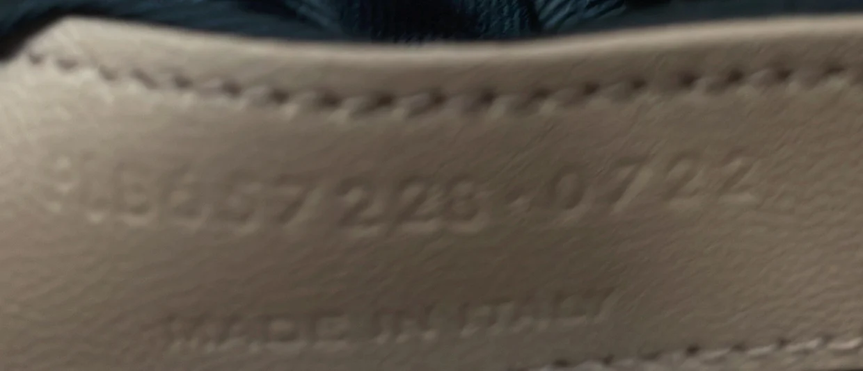 Le 5 a 7 Hobo Leather Small - Deep Luxury