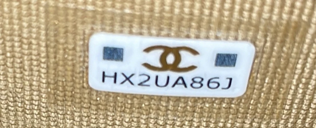 Pearl Crush Flap Phone Holder with Chain Quilted Lambskin - Deep Luxury