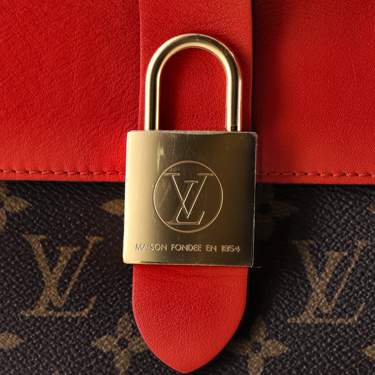 Locky Handbag Monogram Canvas with Leather BB - Deep Luxury