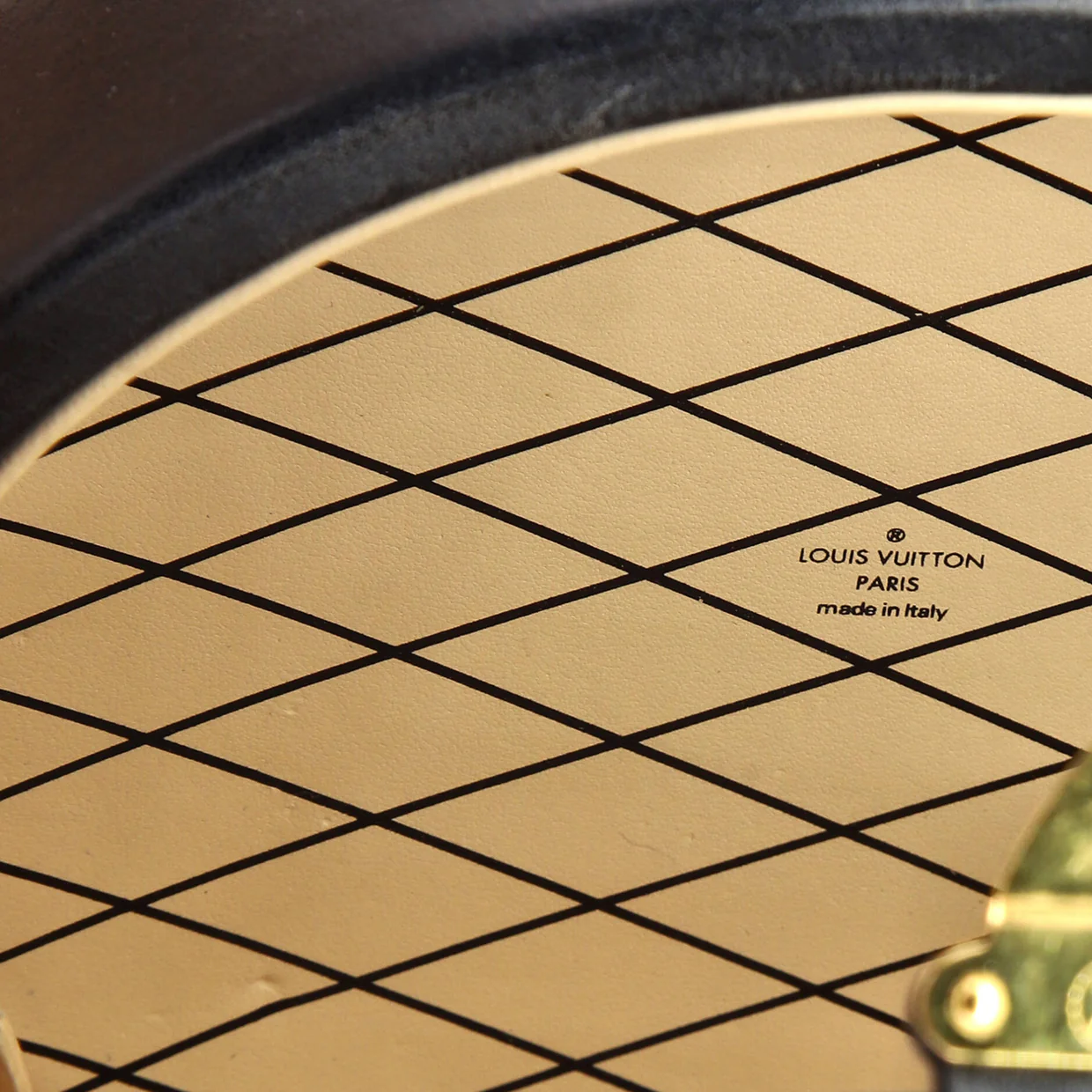 Petite Boite Chapeau Bag Reverse Monogram Canvas - Deep Luxury