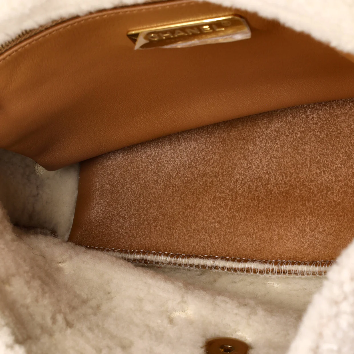 19 Flap Bag Embroidered Suede with Shearling Medium - Deep Luxury