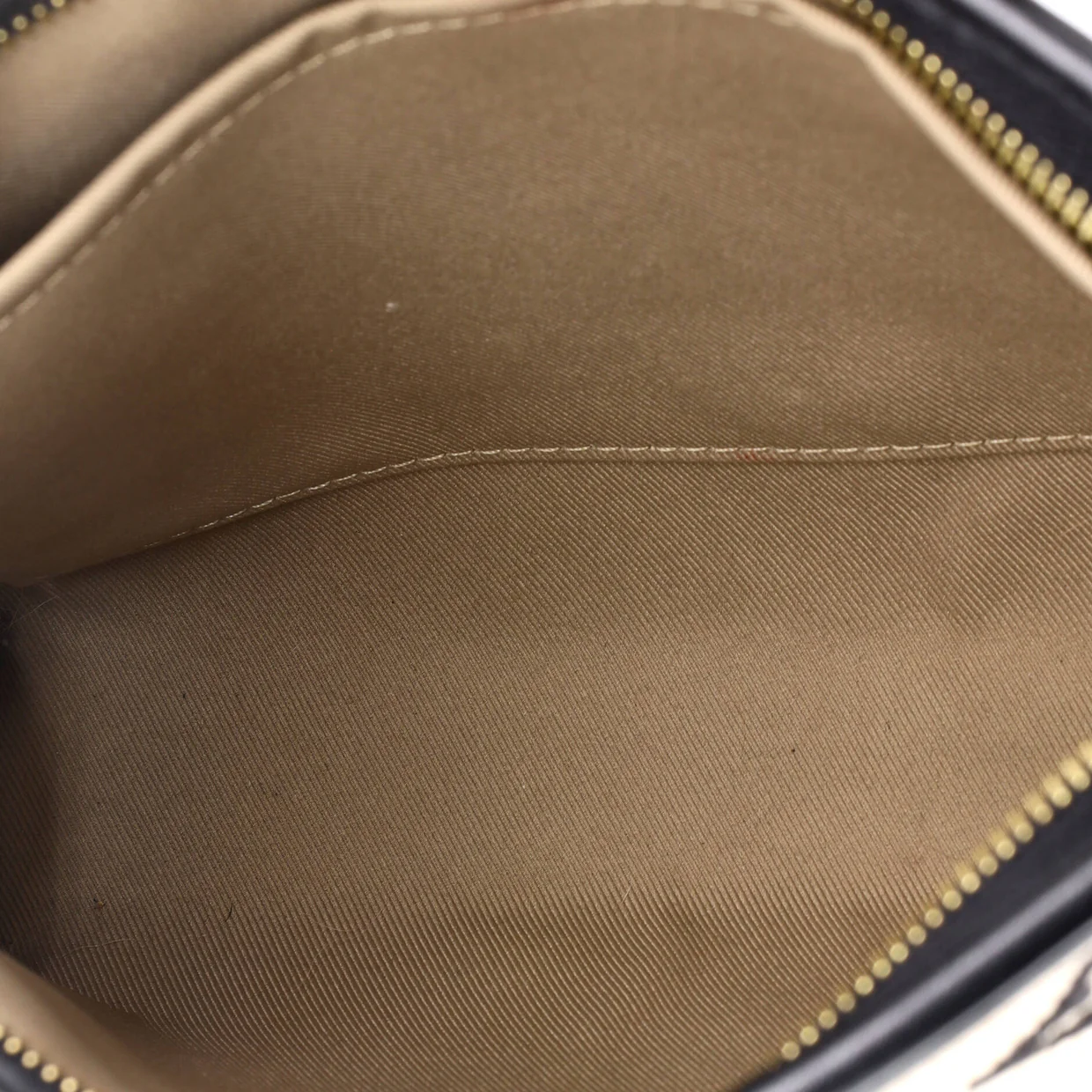 Toiletry Pouch on Chain Monogram Raffia - Deep Luxury