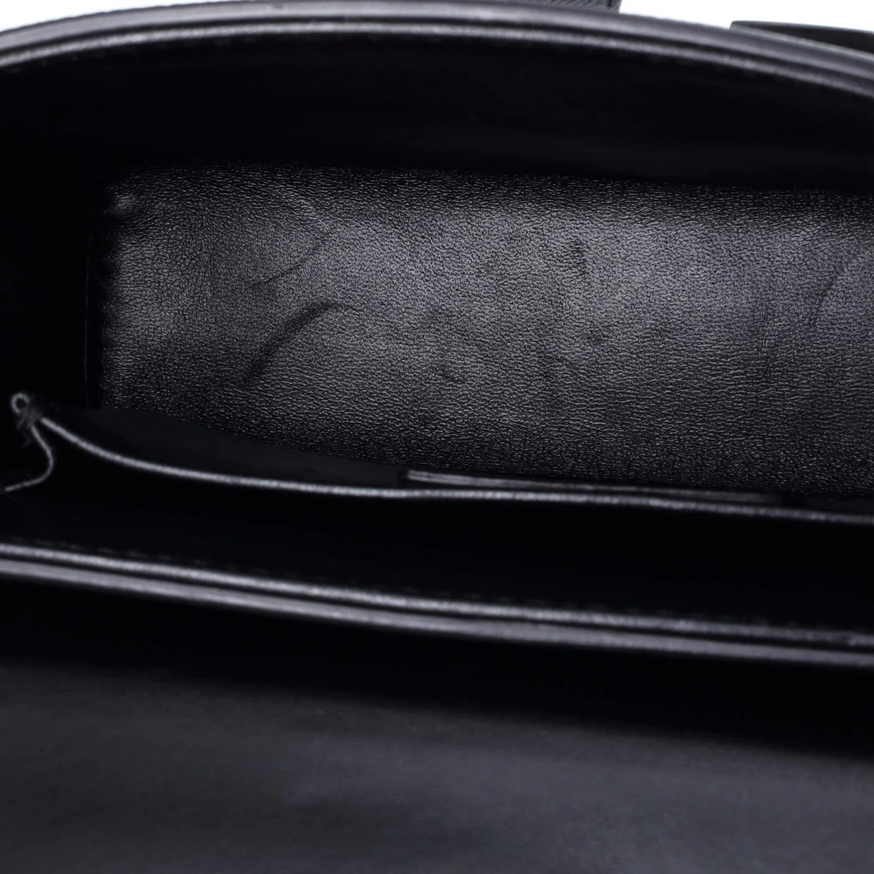 Ultra Matte 30 Montaigne Box Bag Leather - Deep Luxury