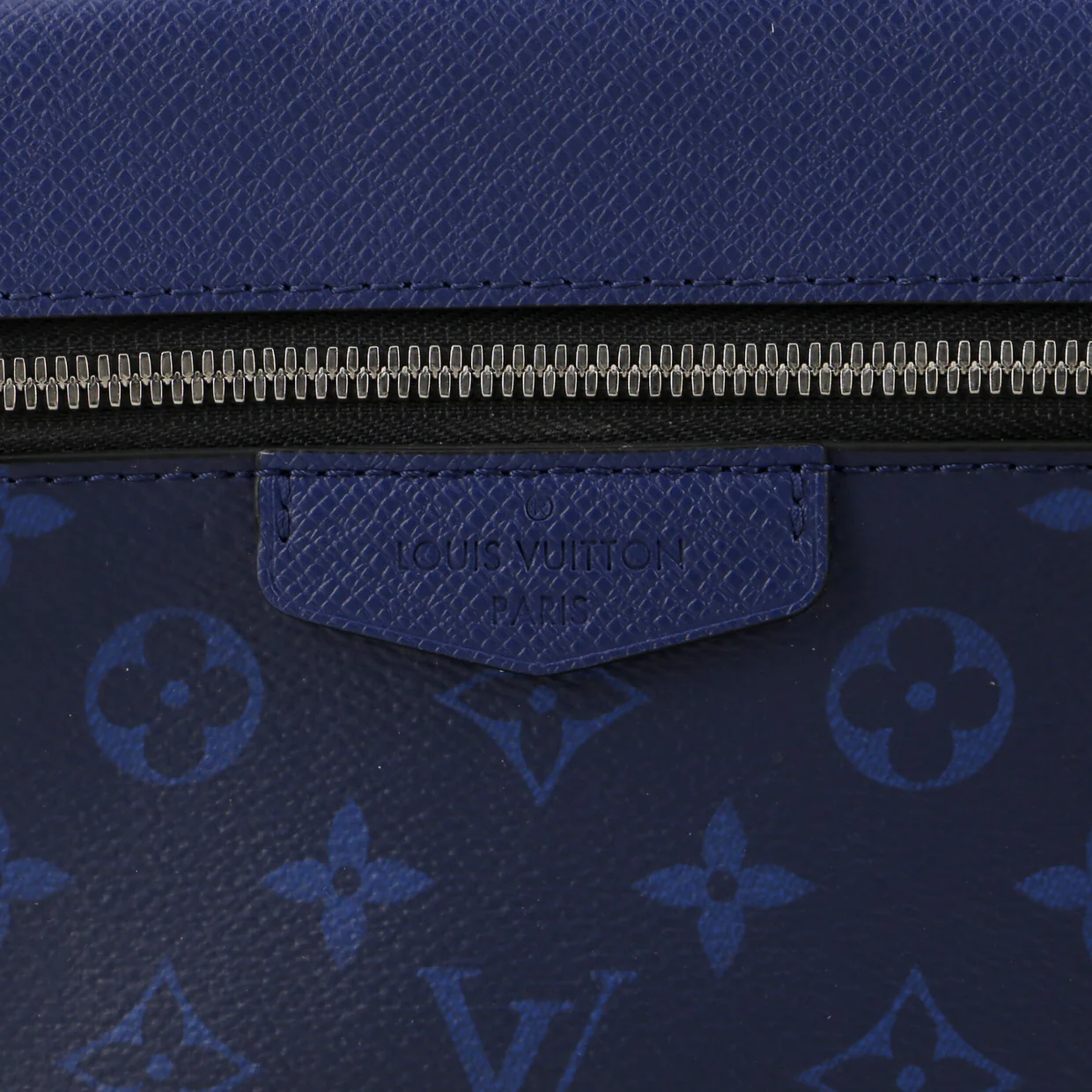 Outdoor Messenger Bag Monogram Taigarama - Deep Luxury