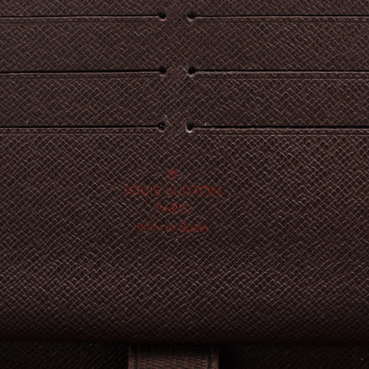 Zippy Organizer Damier - Deep Luxury