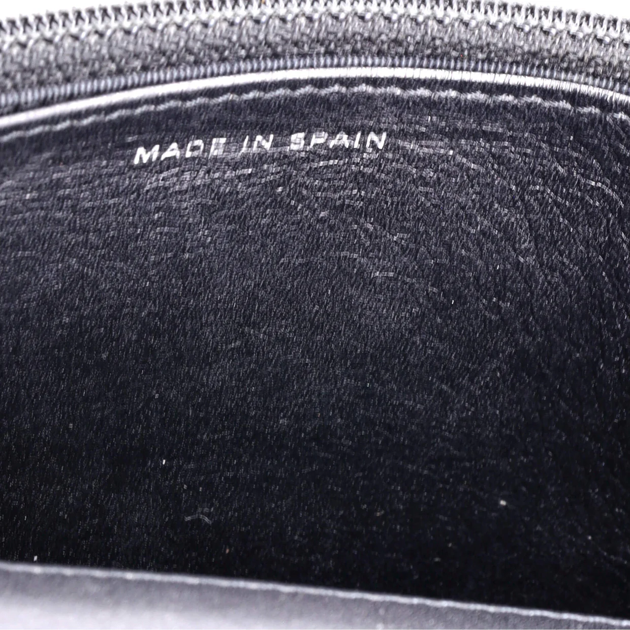 Wallet on Chain Quilted Patent - Deep Luxury