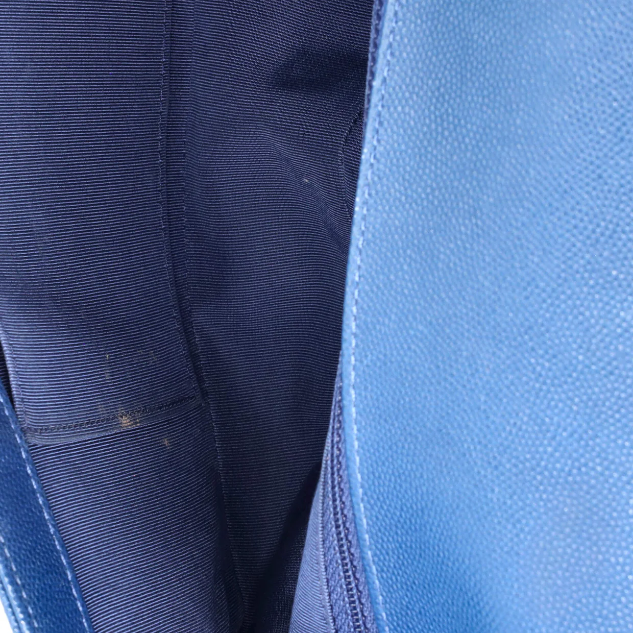 Boy Flap Bag Quilted Caviar New Medium - Deep Luxury