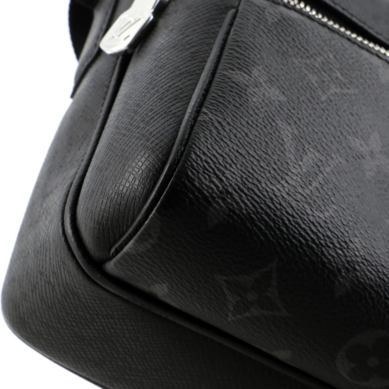 Outdoor Messenger Bag Monogram Taigarama - Deep Luxury