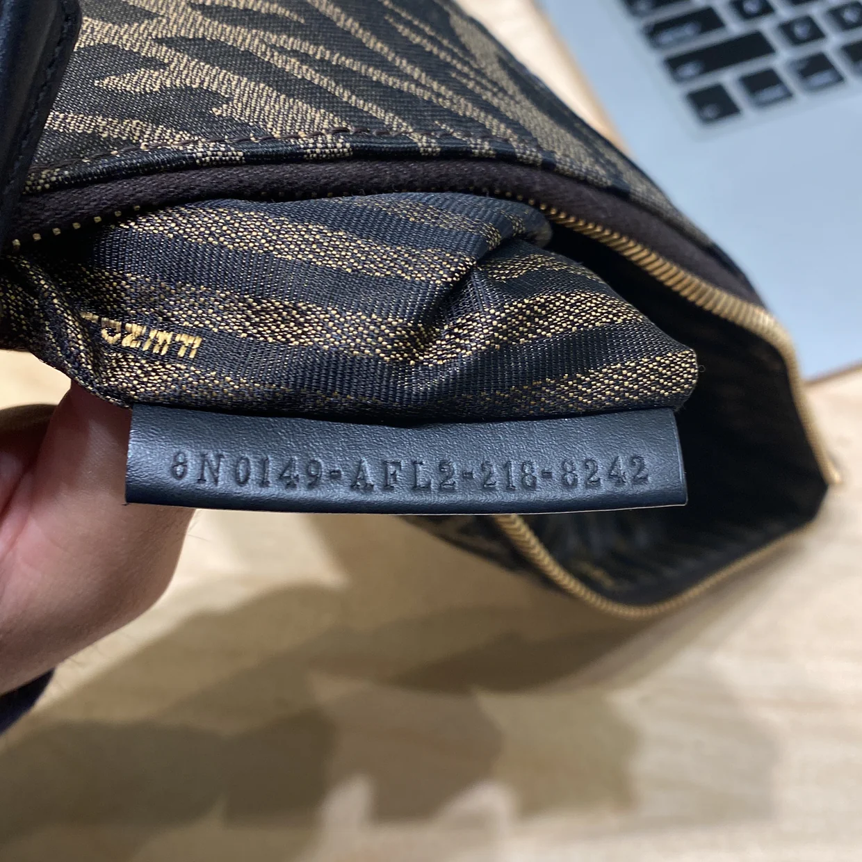 Zip Pouch Vertigo Zucca Canvas Small - Deep Luxury