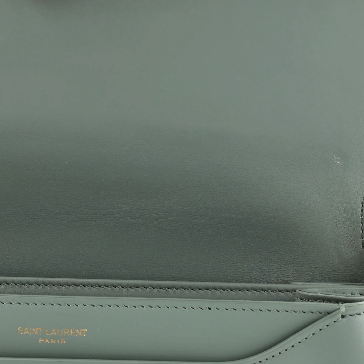 Le Maillon Shoulder Bag Leather Medium - Deep Luxury