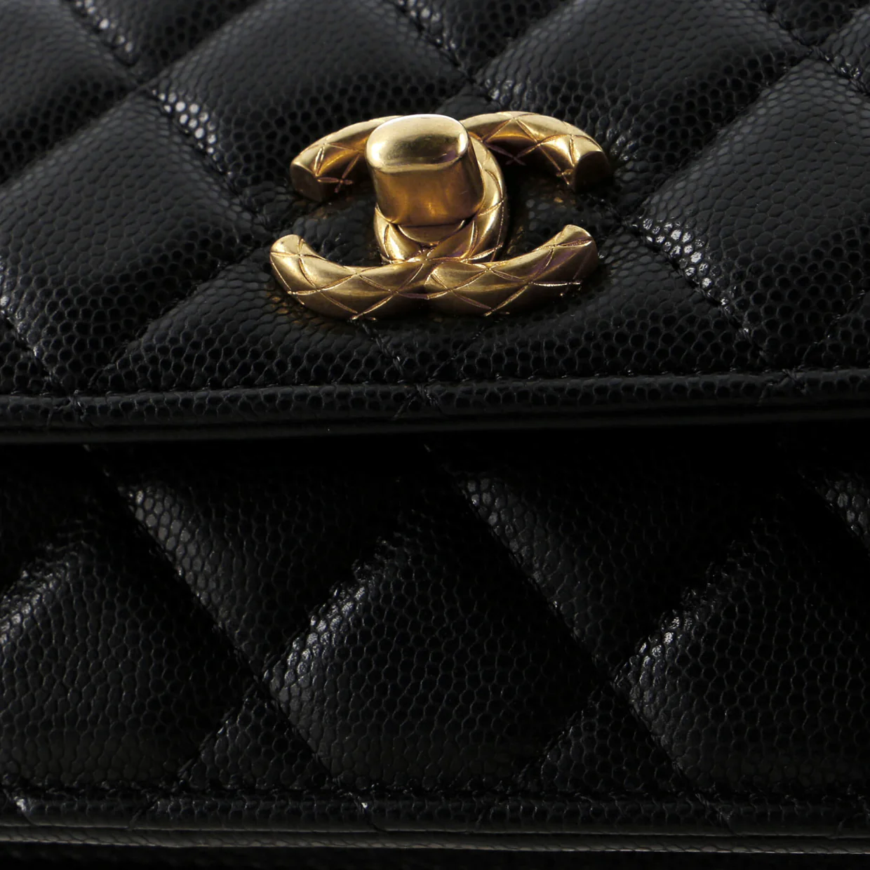 Mixed Chain Link CC Wallet on Chain Quilted Caviar Small - Deep Luxury