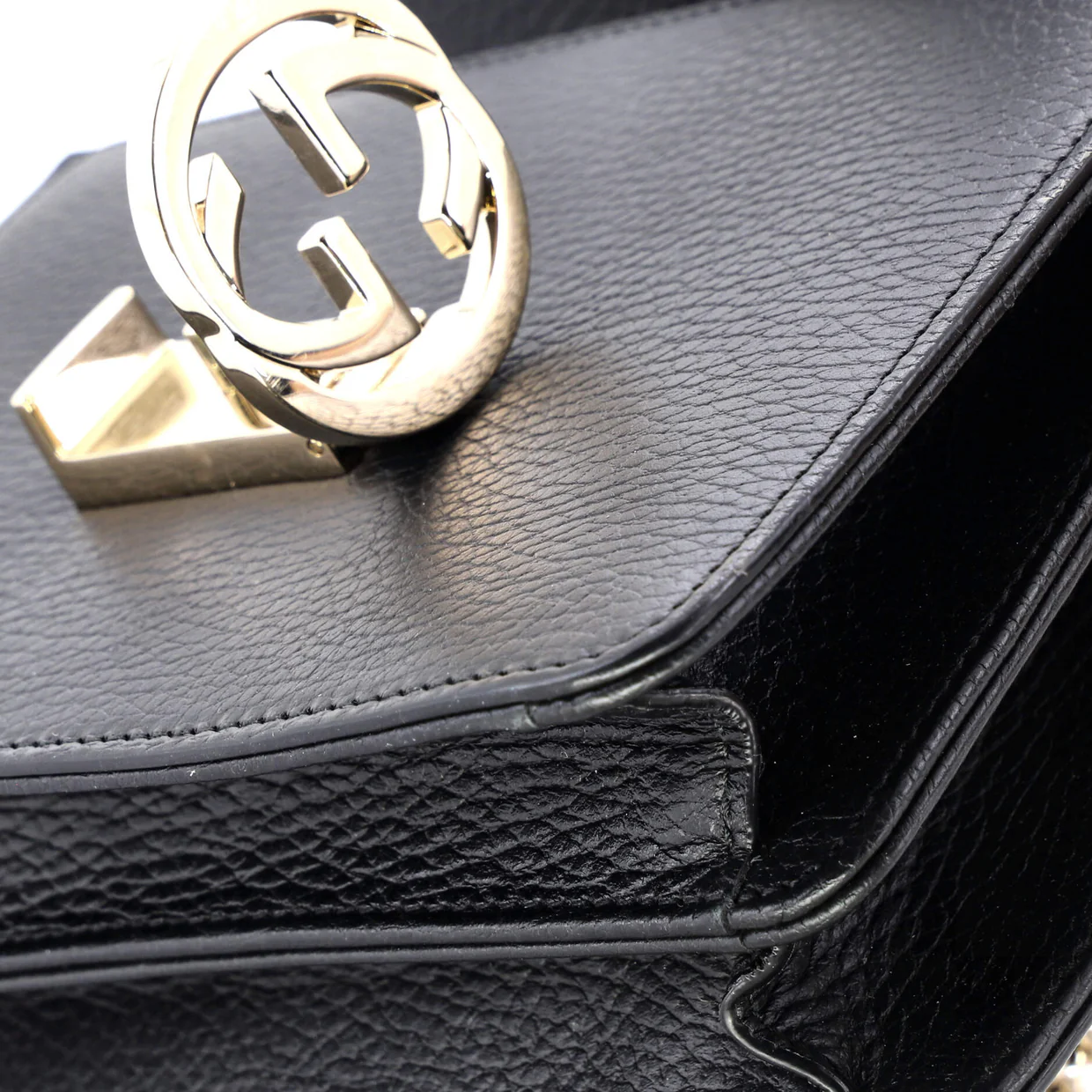 Interlocking Shoulder Bag Leather Small - Deep Luxury