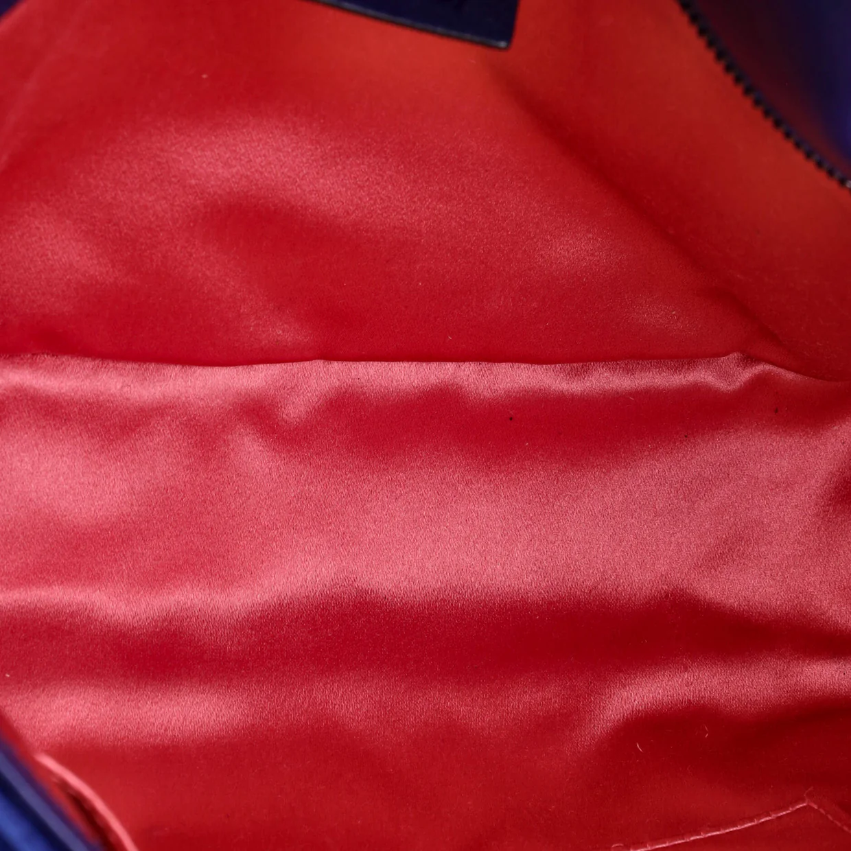 GG Marmont Flap Bag Matelasse Velvet Medium - Deep Luxury