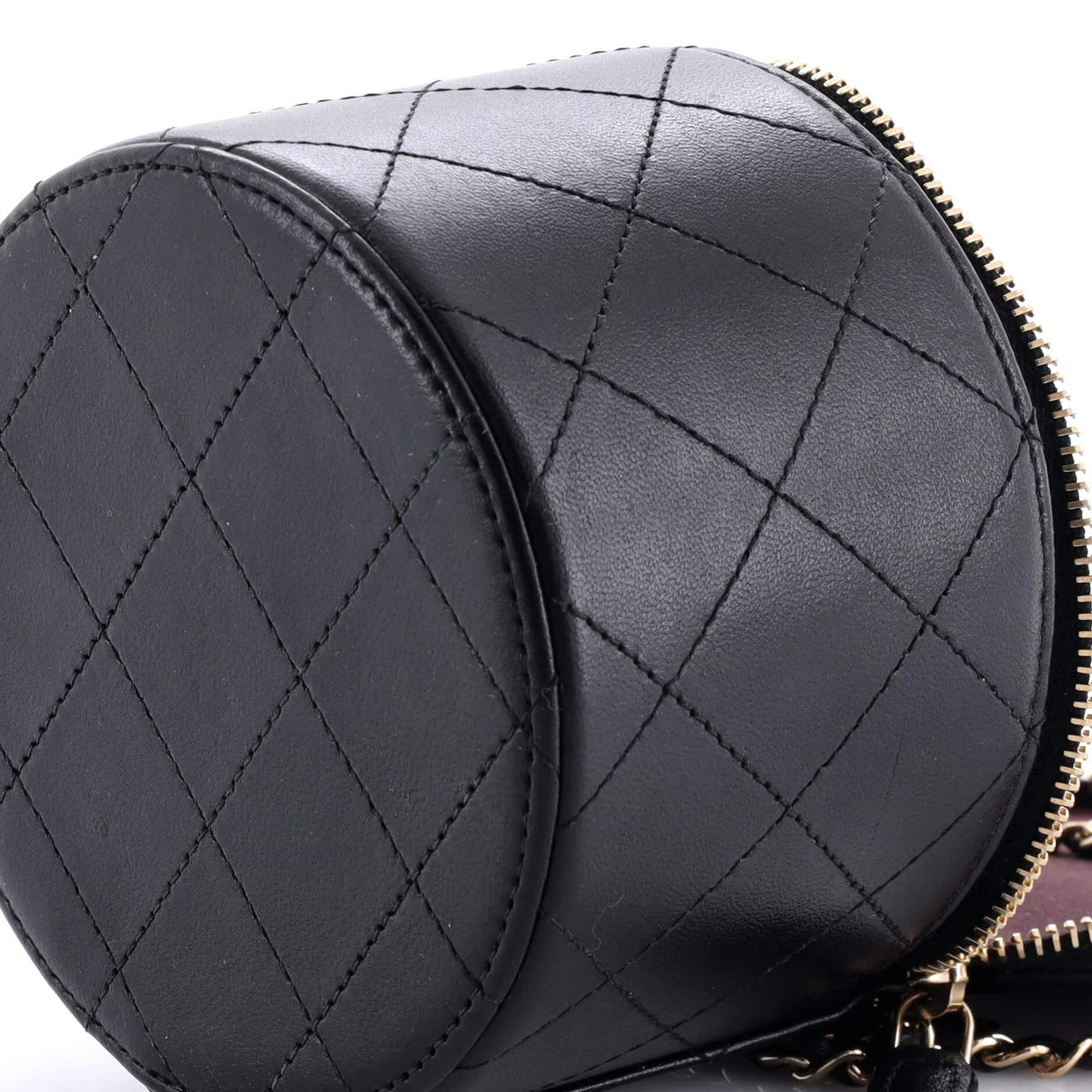 CC Round Vanity Case with Chain Quilted Lambskin Mini - Deep Luxury