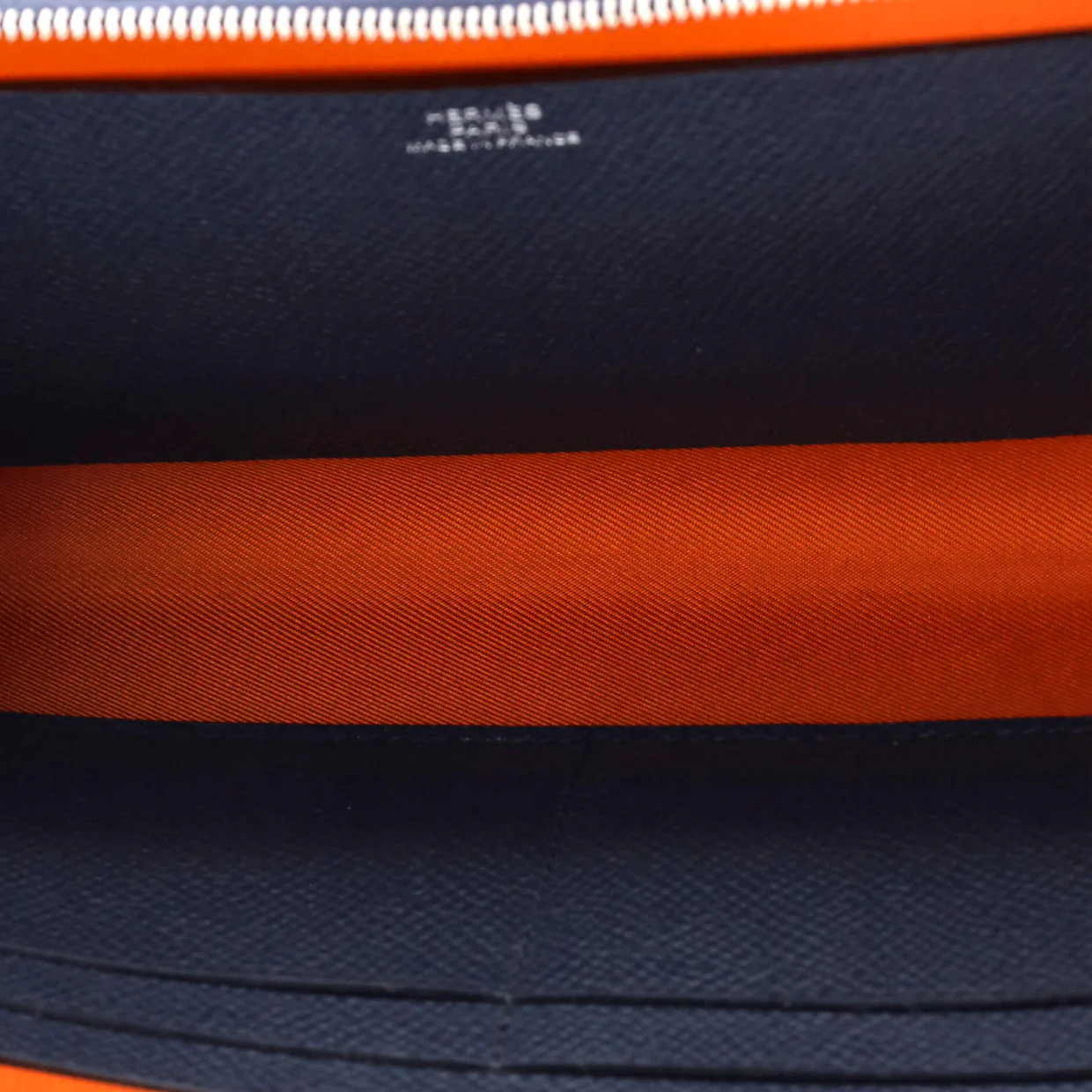 Nouveau To Go Wallet Epsom with Swift - Deep Luxury