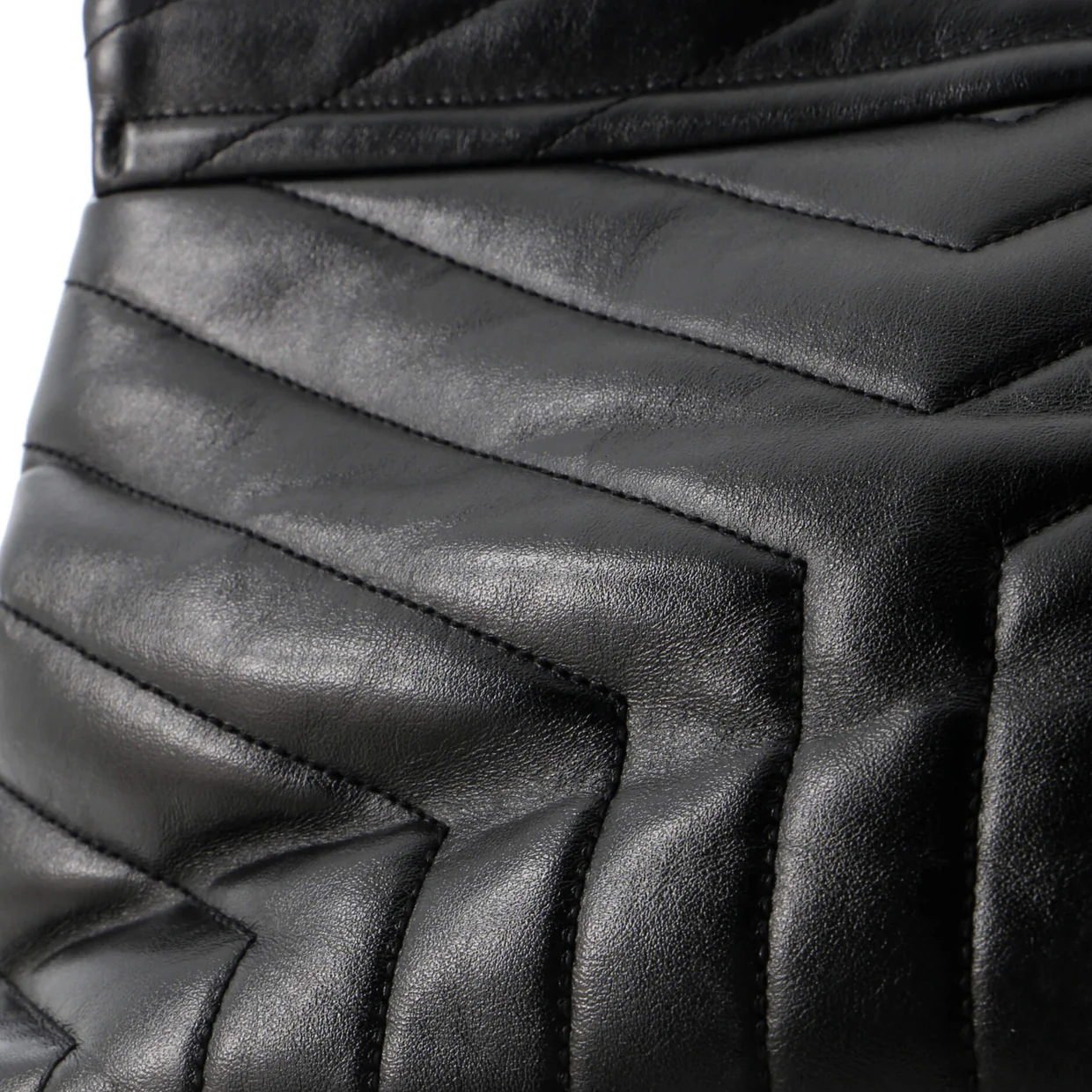 Loulou Shoulder Bag Matelasse Chevron Leather Medium - Deep Luxury