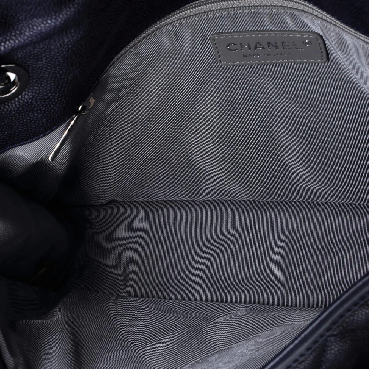 French Riviera Flap Bag Quilted Caviar Large - Deep Luxury