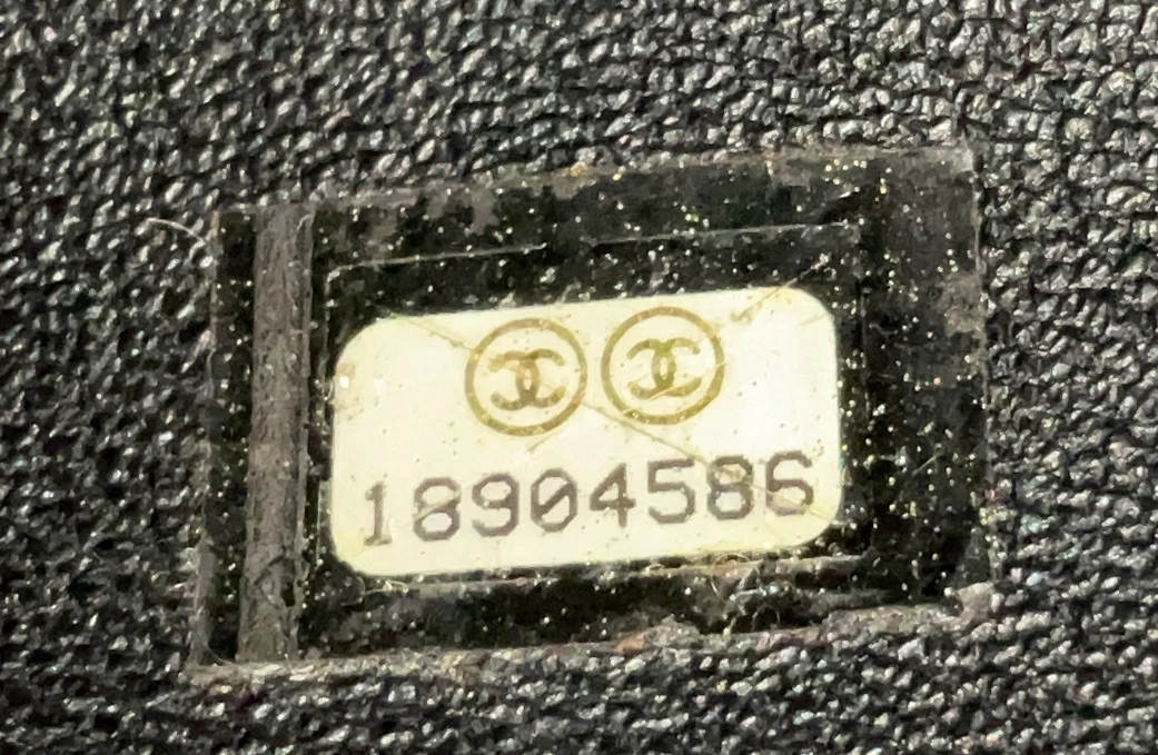 Timeless Clutch Quilted Patent - Deep Luxury