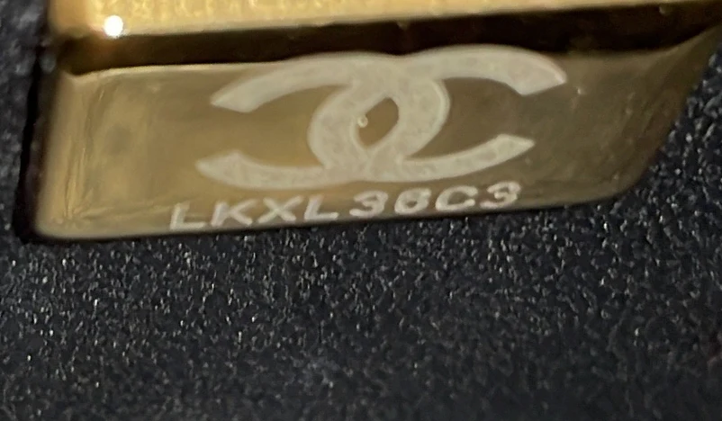 Chain Around Boy Flap Bag Quilted Caviar Old Medium - Deep Luxury