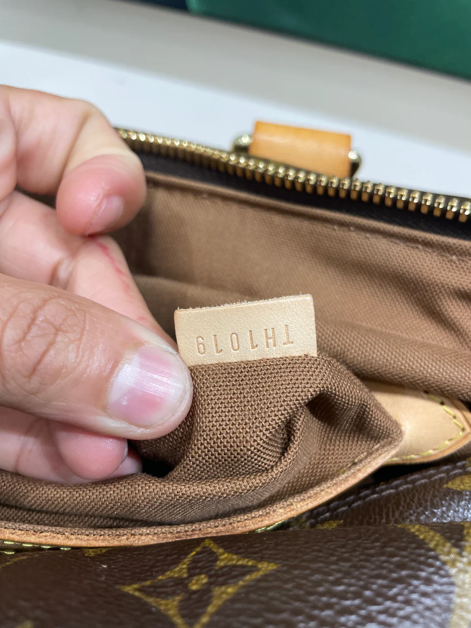 Carryall Handbag Monogram Canvas - Deep Luxury