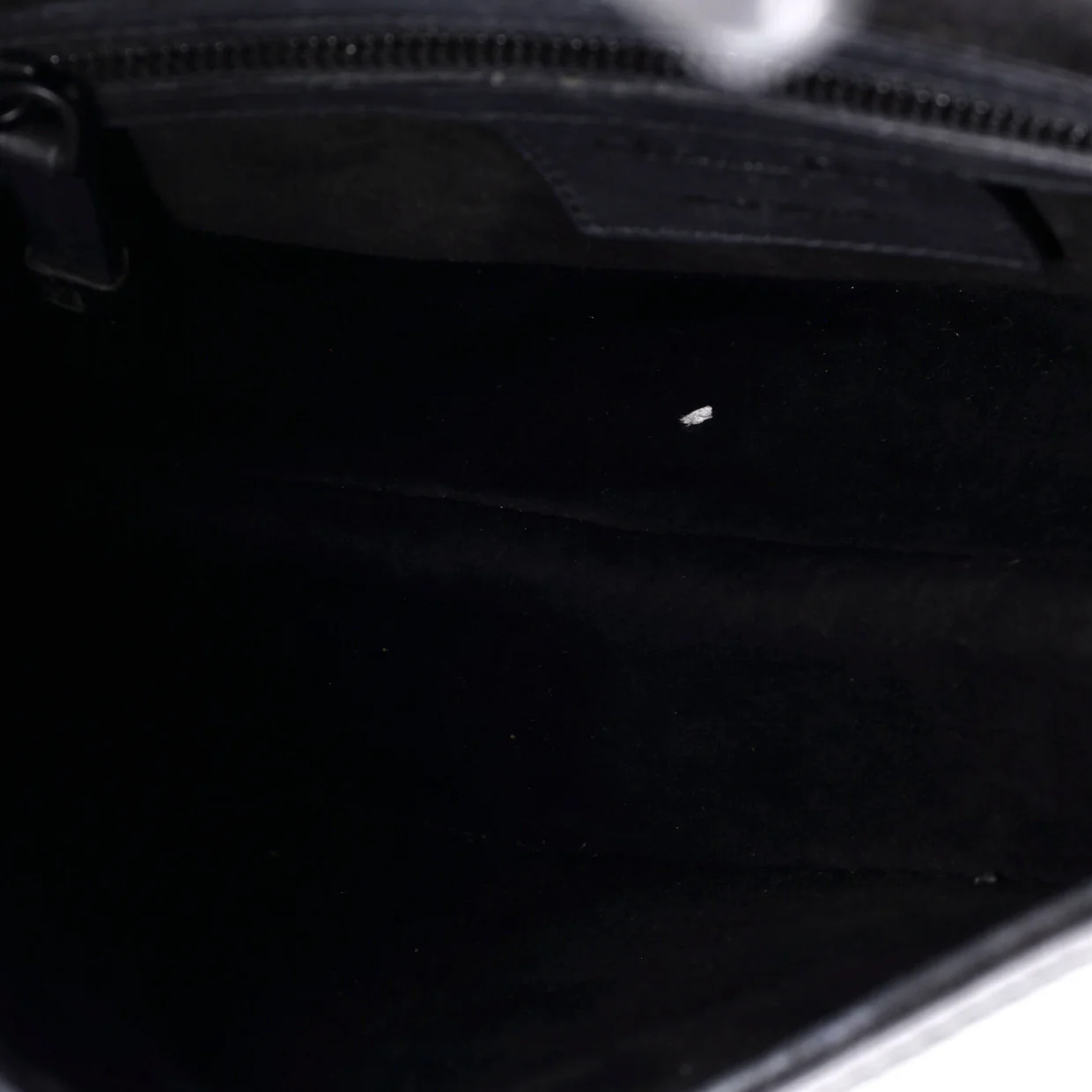 Ultra Matte Saddle Handbag Leather Medium - Deep Luxury