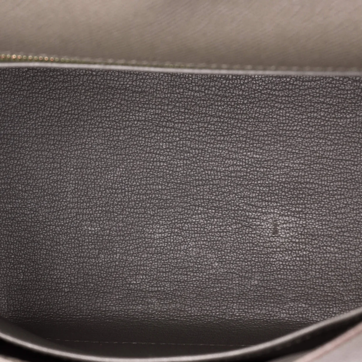 Kelly Handbag Grey Epsom with Gold Hardware 25 - Deep Luxury