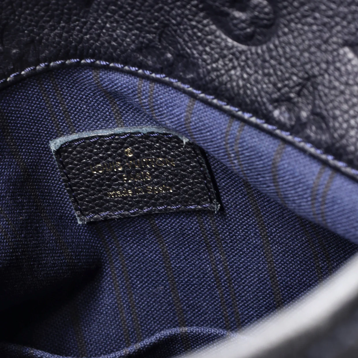 Artsy Handbag Monogram Empreinte Leather MM - Deep Luxury