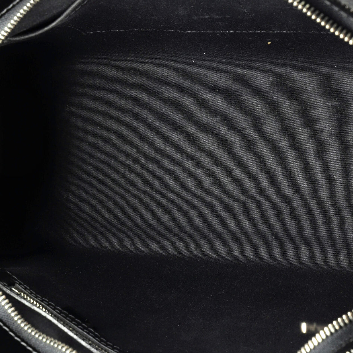 Brea Handbag Electric Epi Leather MM - Deep Luxury