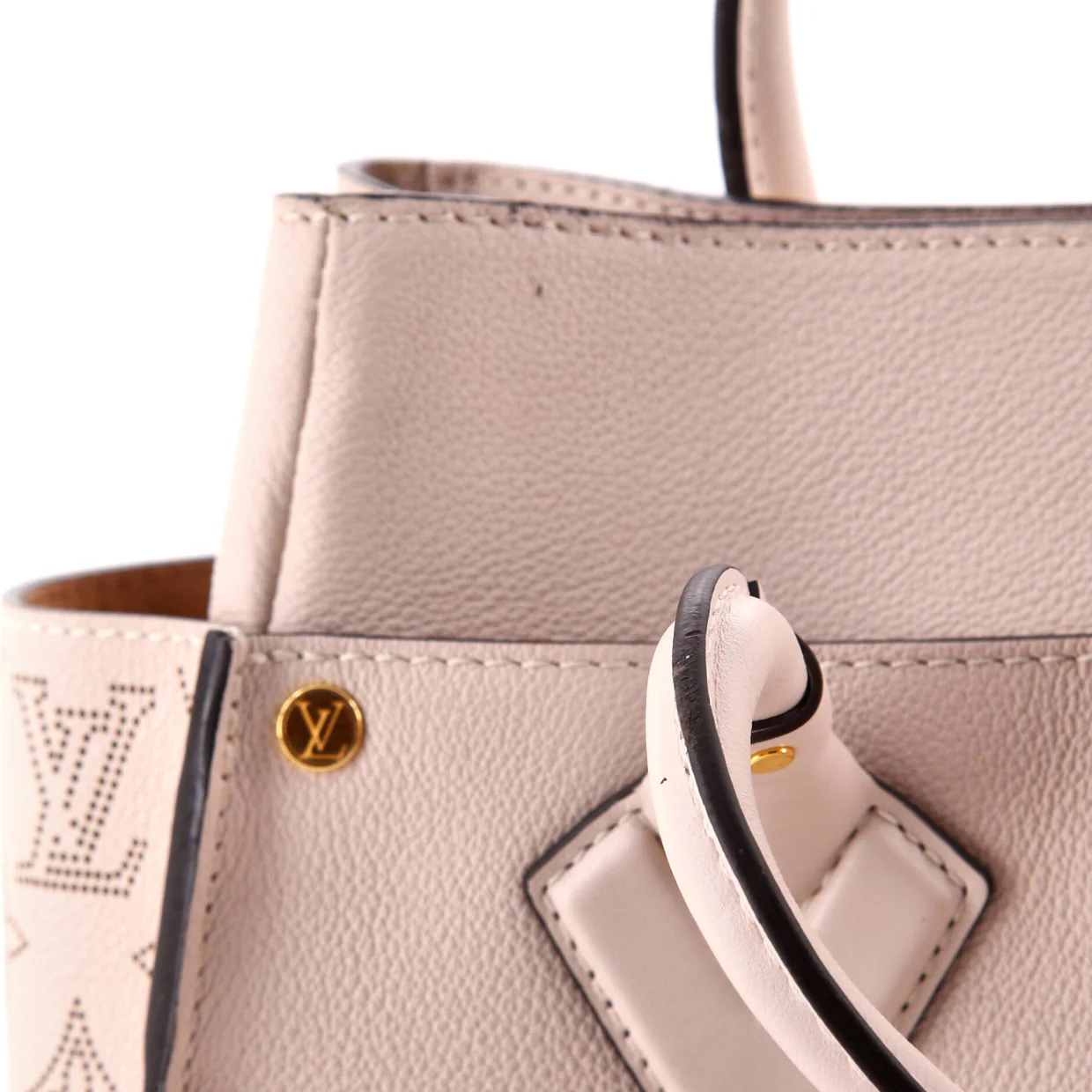 On My Side Tote Mahina Leather MM - Deep Luxury