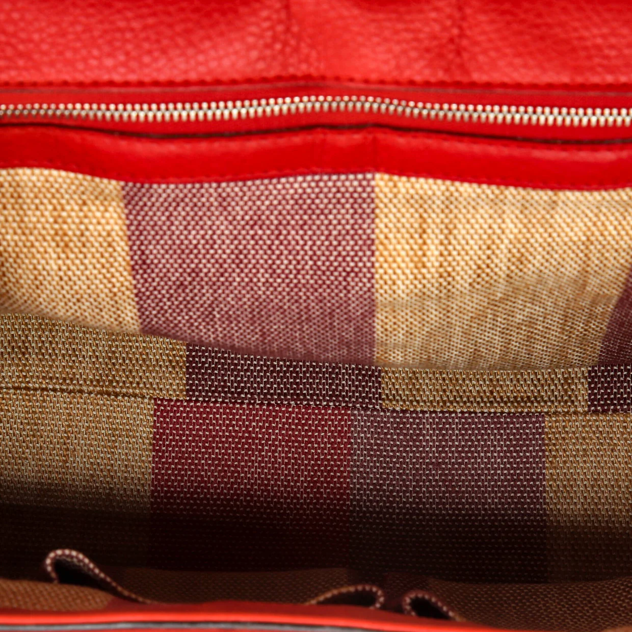 Bamboo Daily Top Handle Bag Leather Medium - Deep Luxury