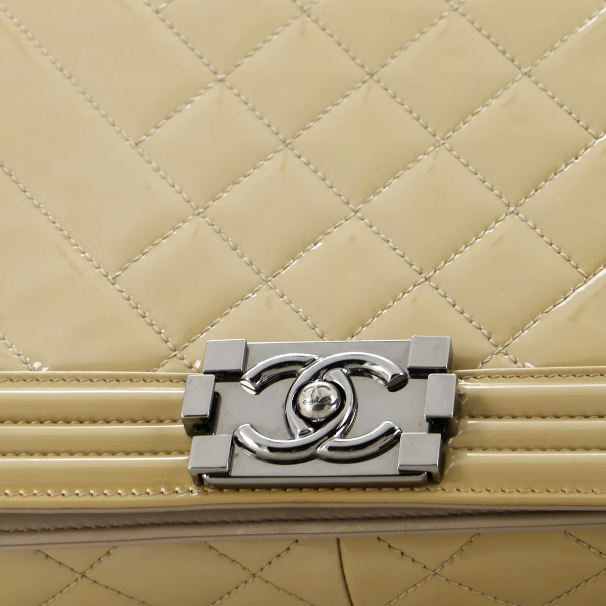 Boy Flap Bag Chevron Patent New Medium - Deep Luxury