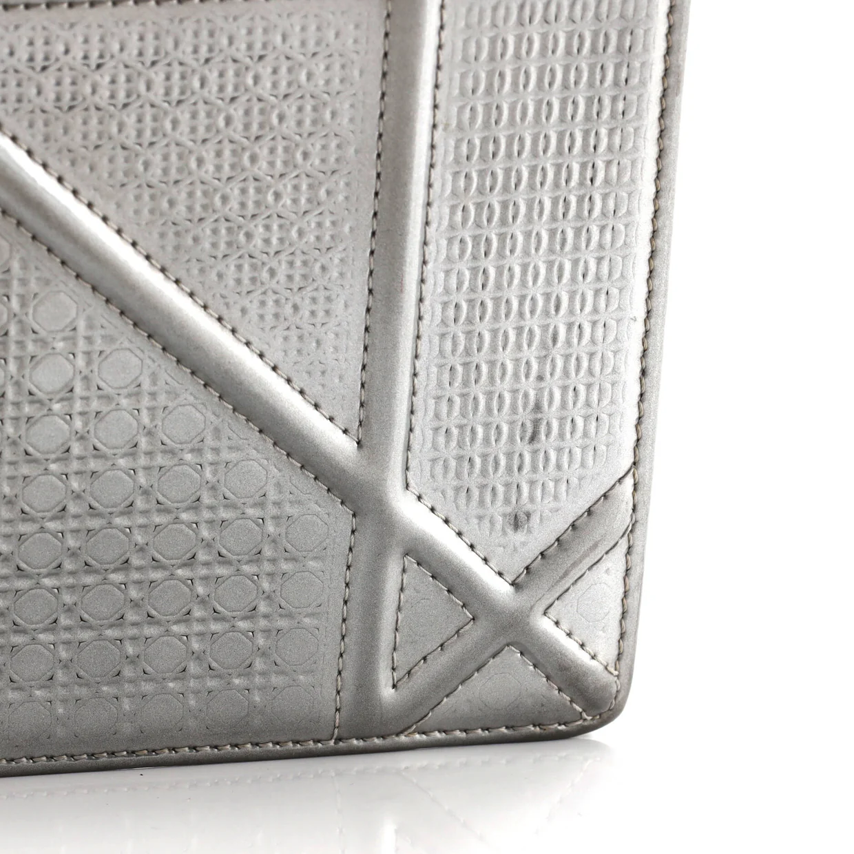 Diorama Flap Bag Cannage Embossed Calfskin Medium - Deep Luxury