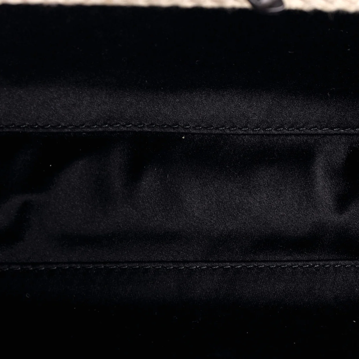 Box Knot Clutch Intrecciato Satin Small - Deep Luxury
