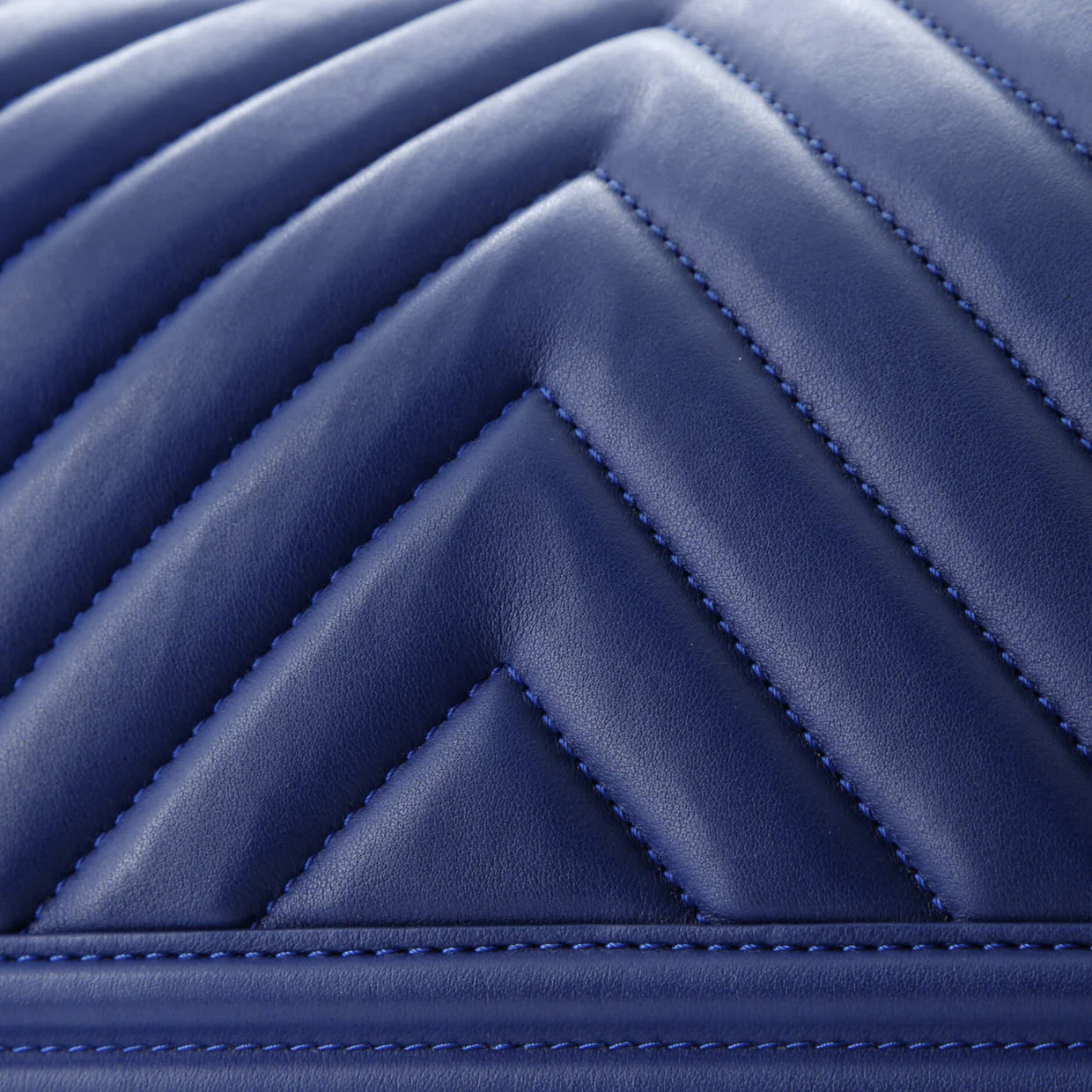 Boy Flap Bag Chevron Lambskin Old Medium - Deep Luxury