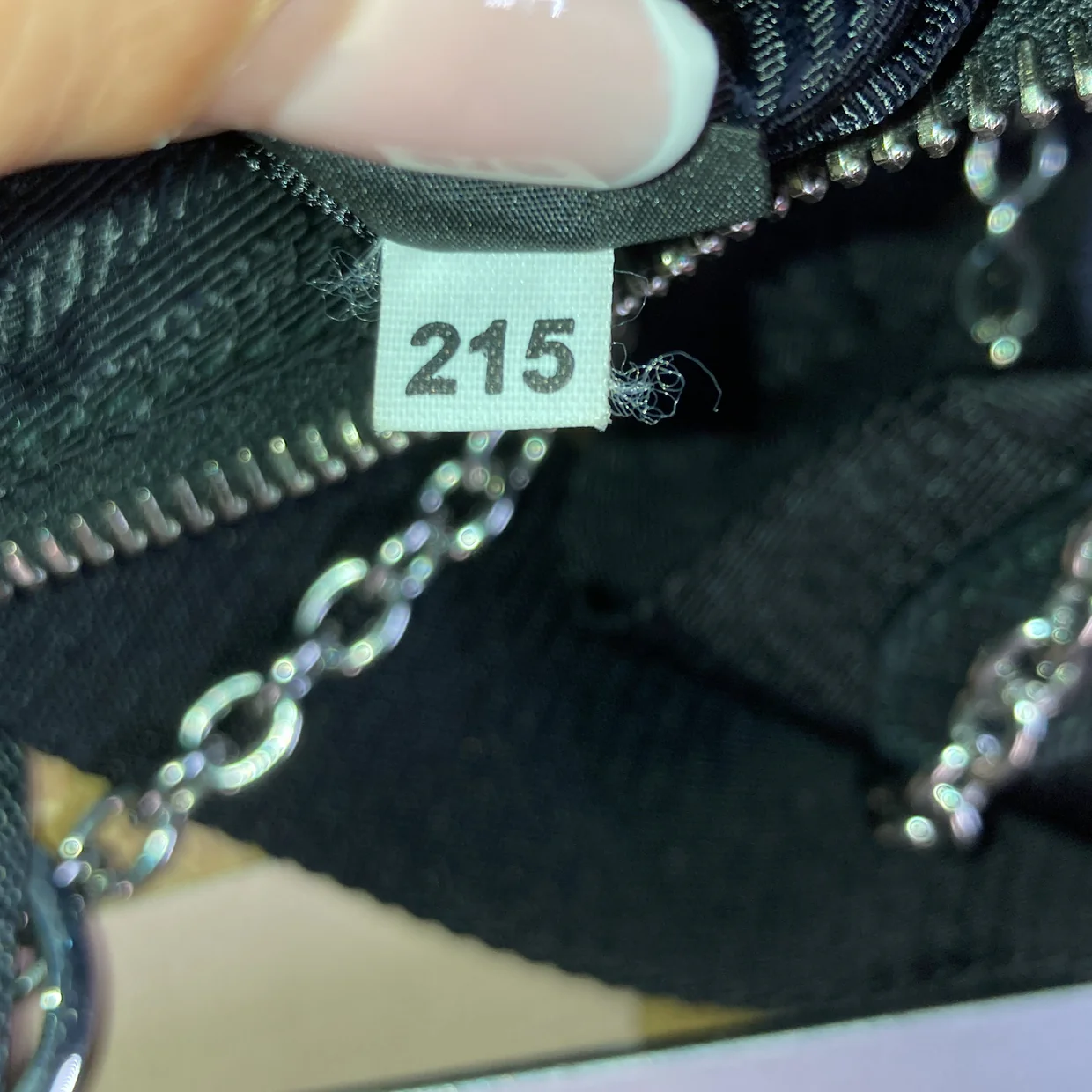 Re-Edition 2005 Shoulder Bag Tessuto Small - Deep Luxury