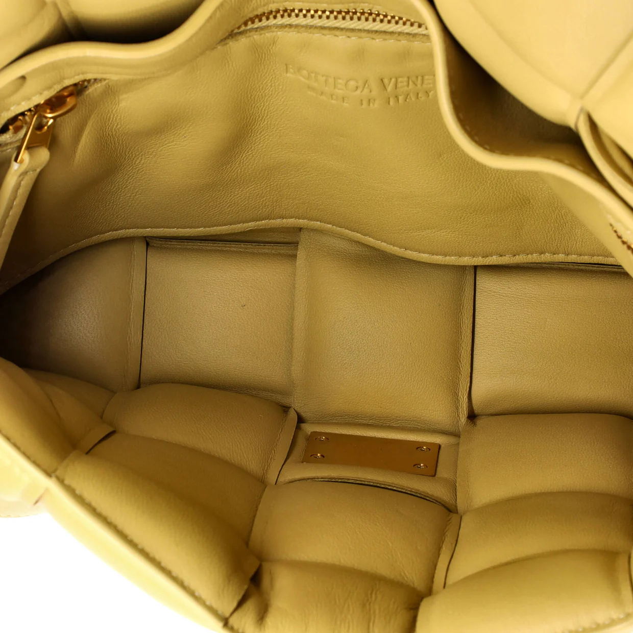 Cassette Crossbody Bag Padded Maxi Intrecciato Leather - Deep Luxury