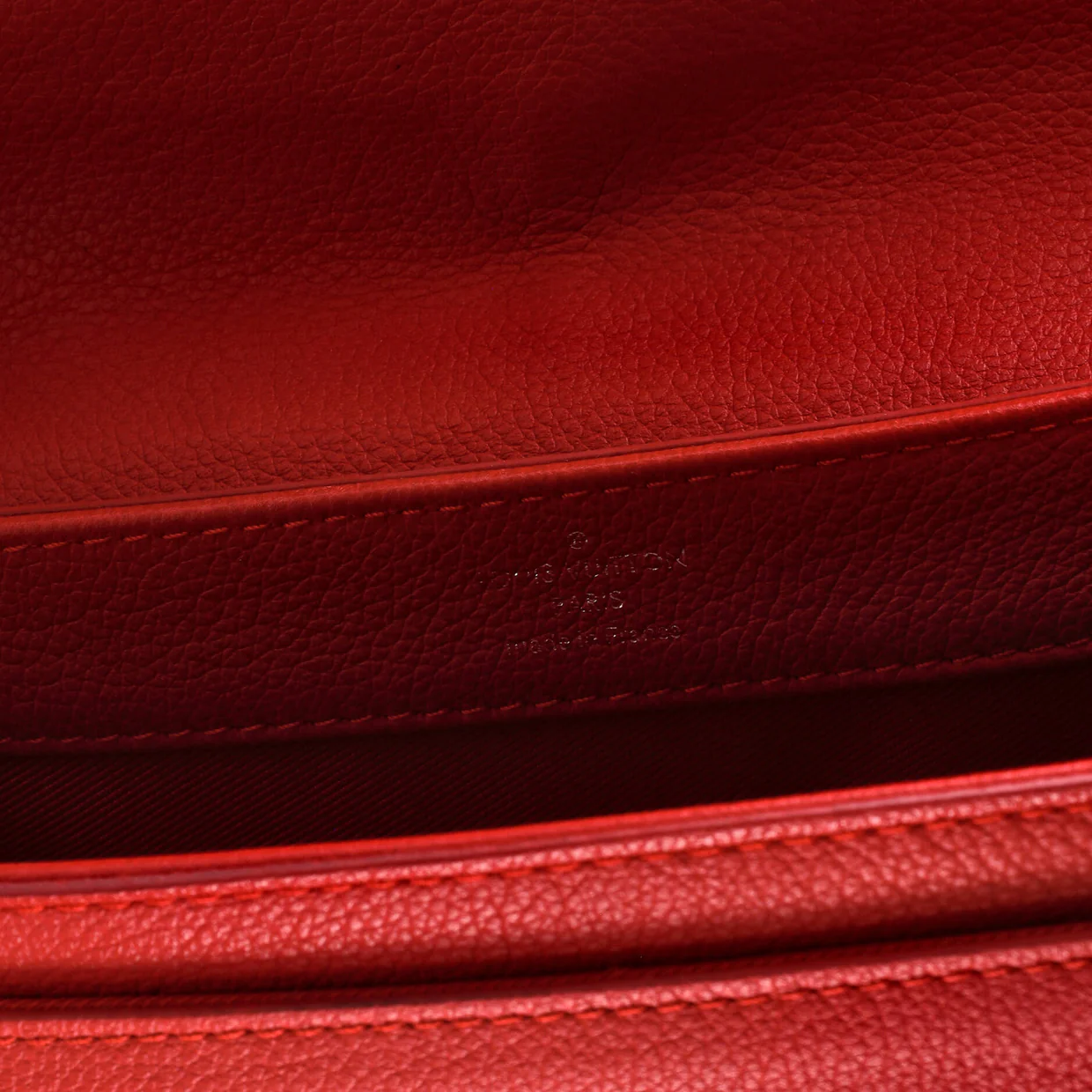 Lockme II Handbag Leather BB - Deep Luxury