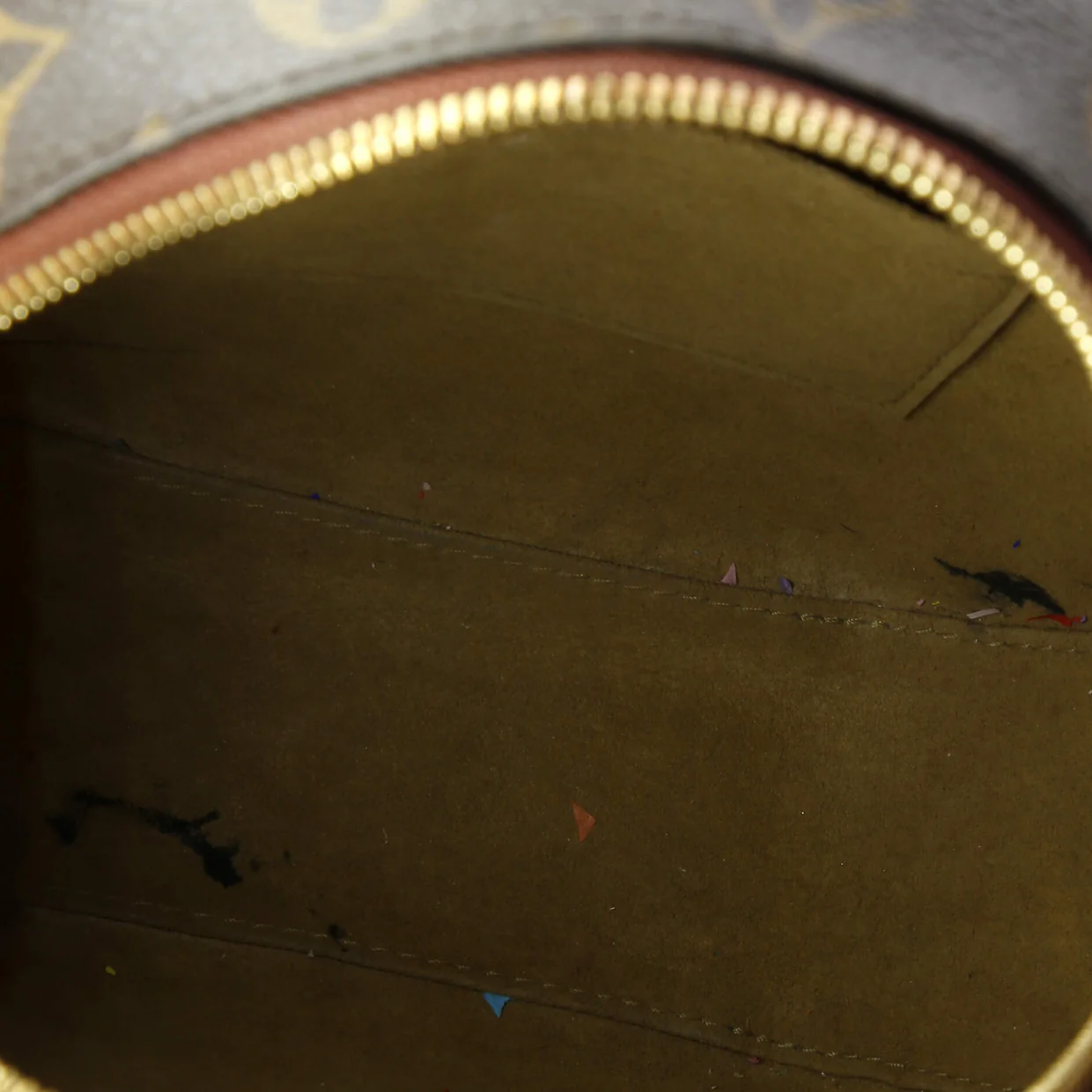 Boite Chapeau Souple Bag Monogram Canvas MM - Deep Luxury