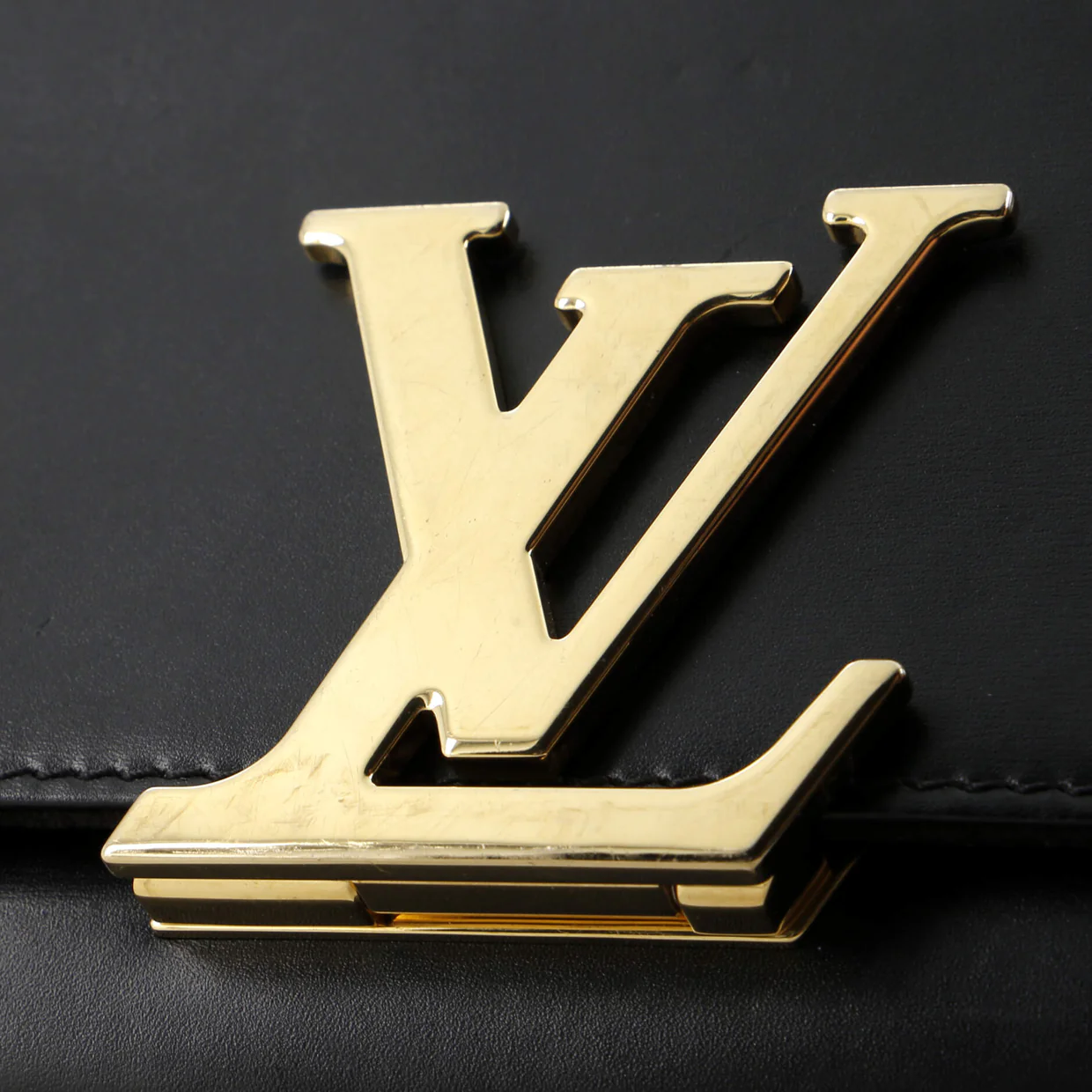 Chain Louise Clutch Leather MM - Deep Luxury