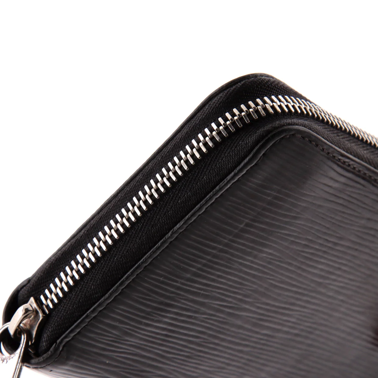 Zippy Wallet Epi Leather - Deep Luxury