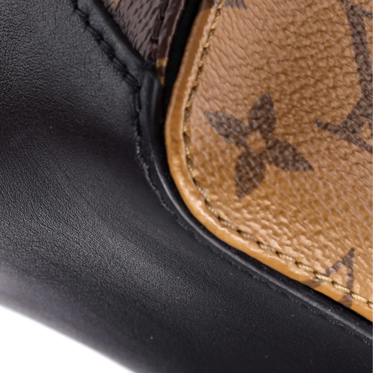 Square Bag Reverse Monogram Canvas - Deep Luxury